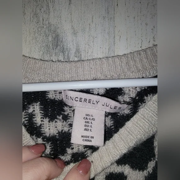 Sincerely Jules Leopard Print Crew Neck Sweater - Picture 2 of 5